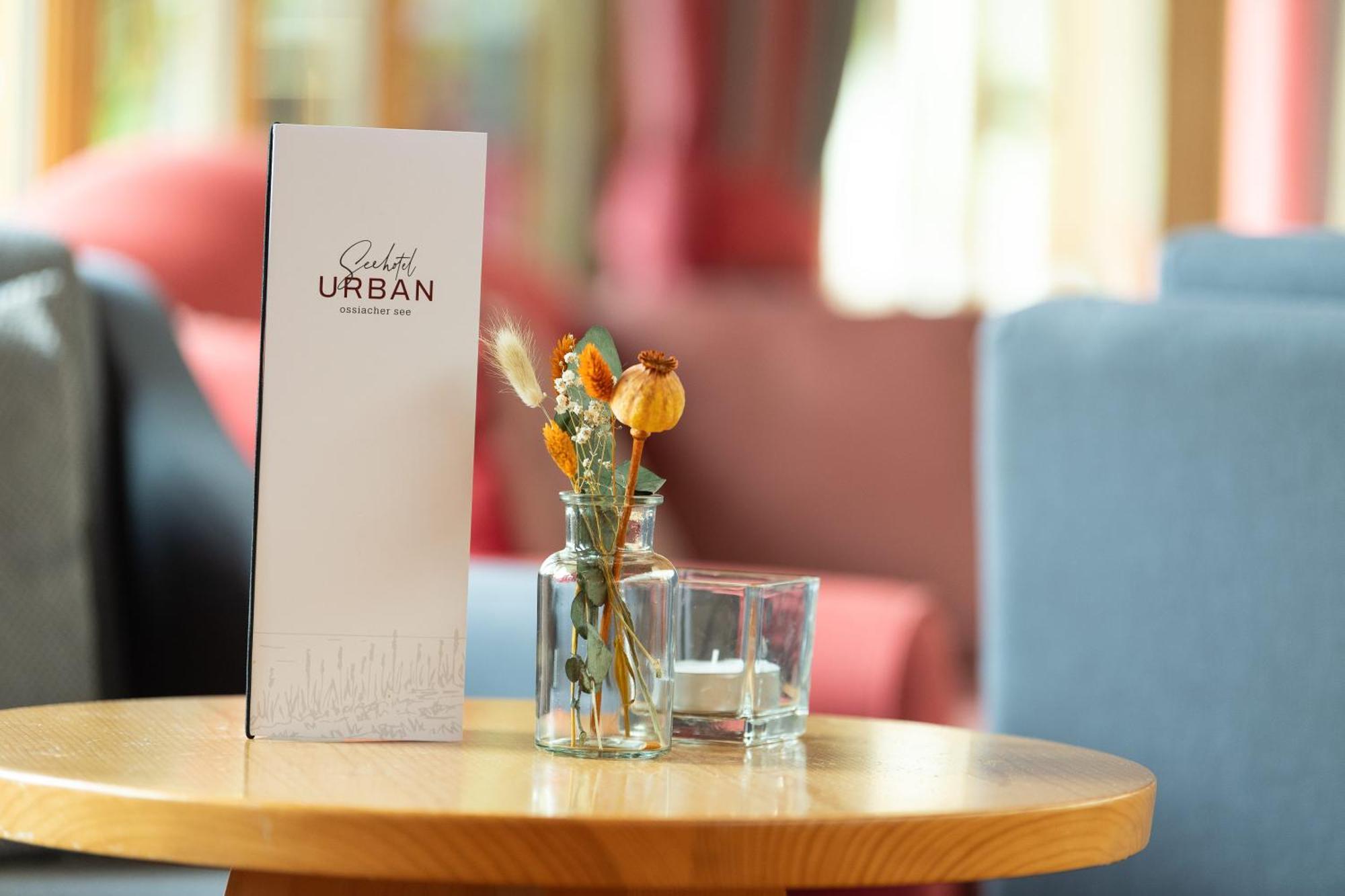 Seehotel Urban Bodensdorf Bagian luar foto