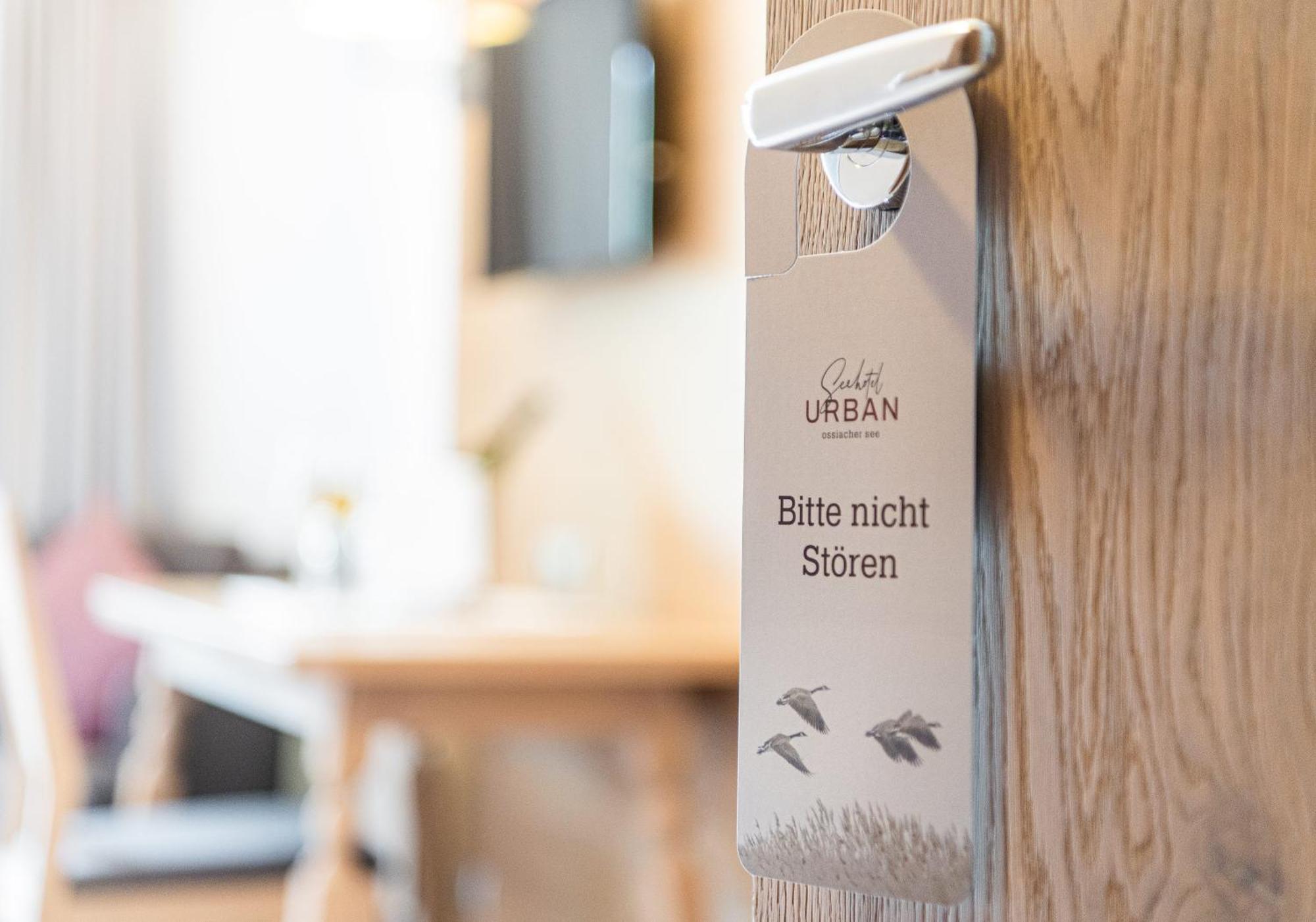 Seehotel Urban Bodensdorf Bagian luar foto