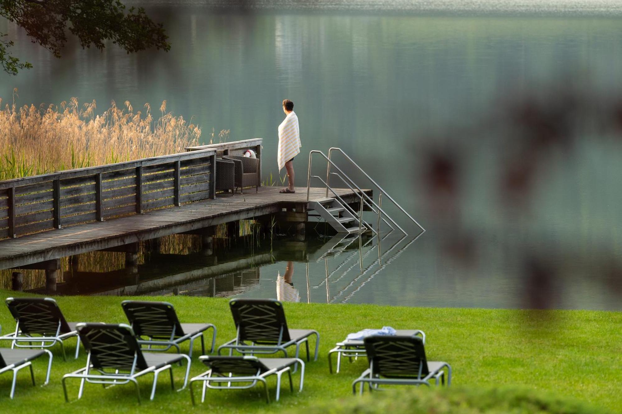Seehotel Urban Bodensdorf Bagian luar foto